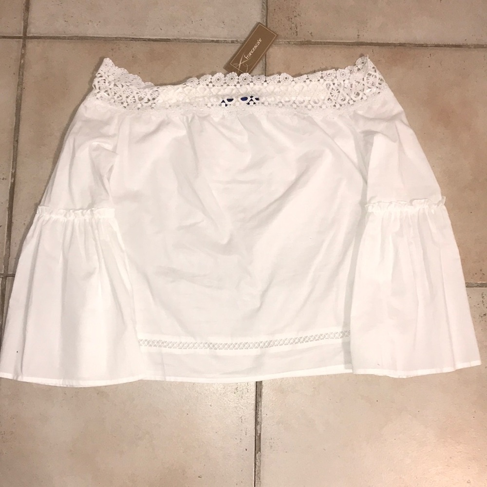 Francesca’s Lace off the shoulder Belle Sleeves